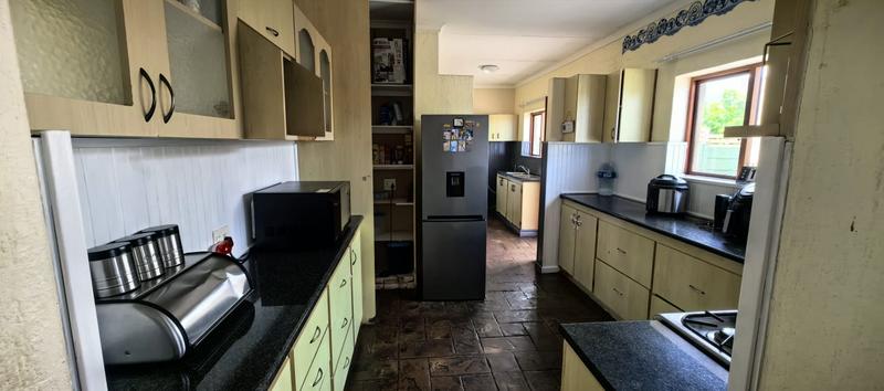3 Bedroom Property for Sale in Dana Bay Western Cape
